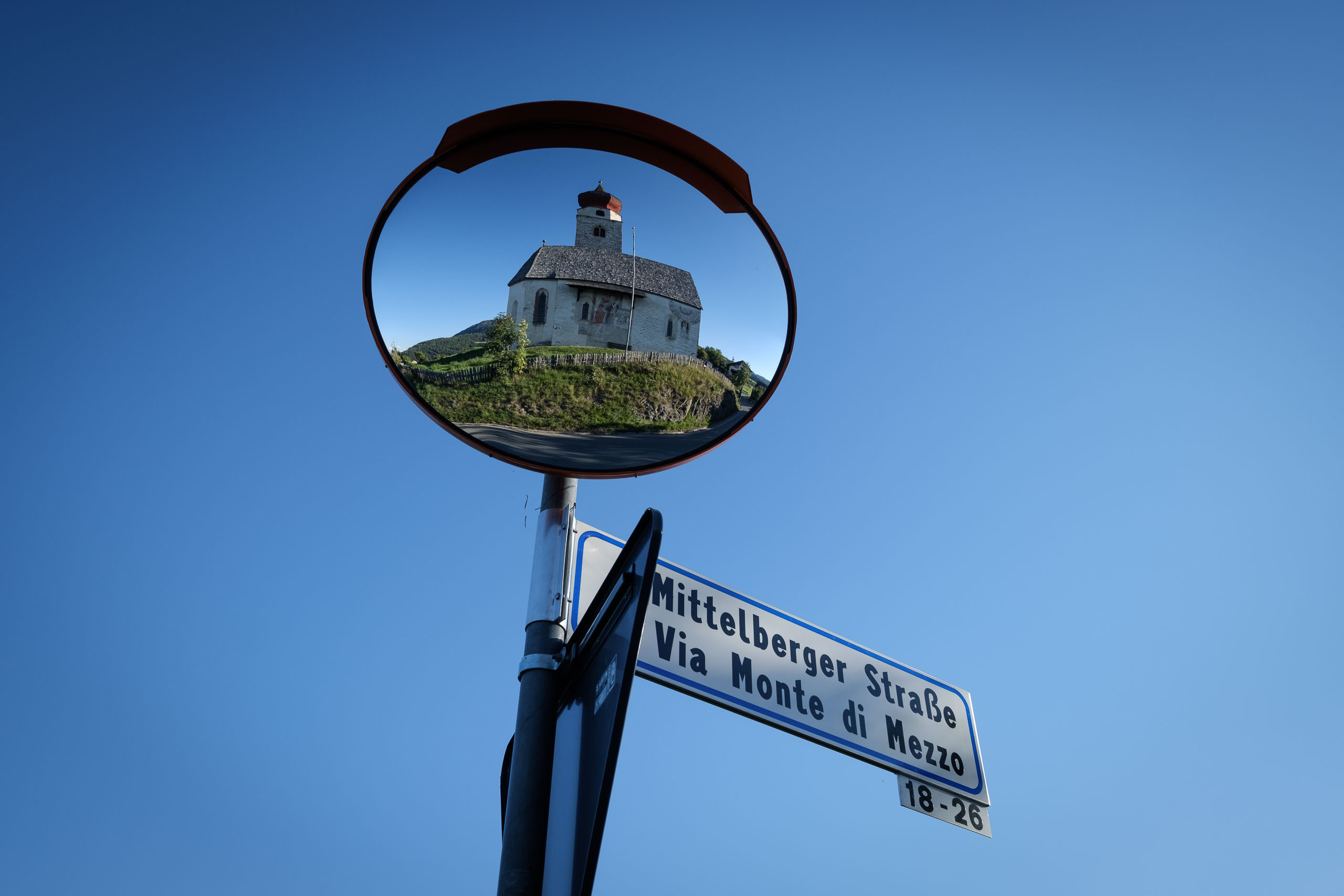 Kirche im Spiegel