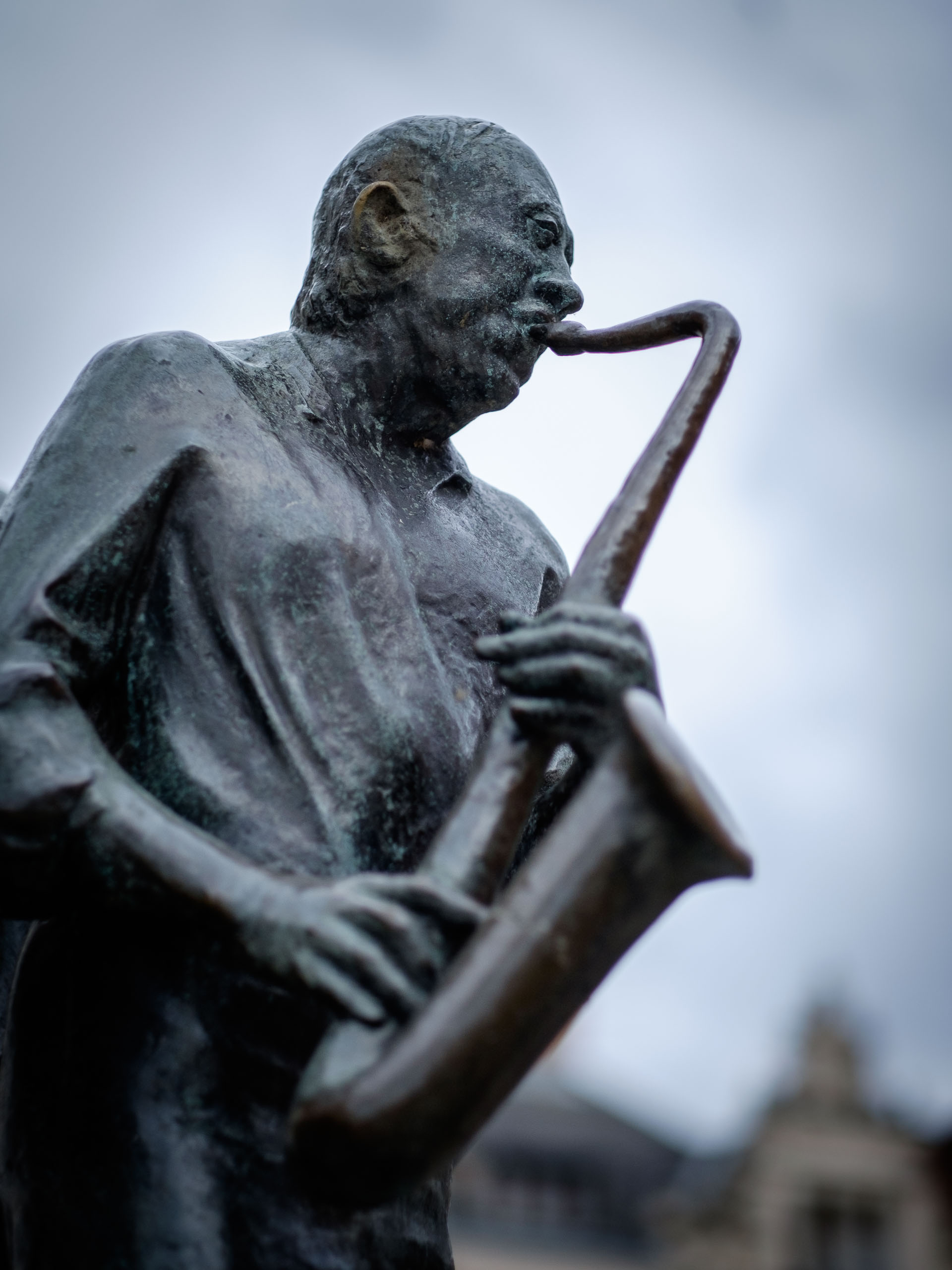 Am Brunnen auf dem Marktplatz